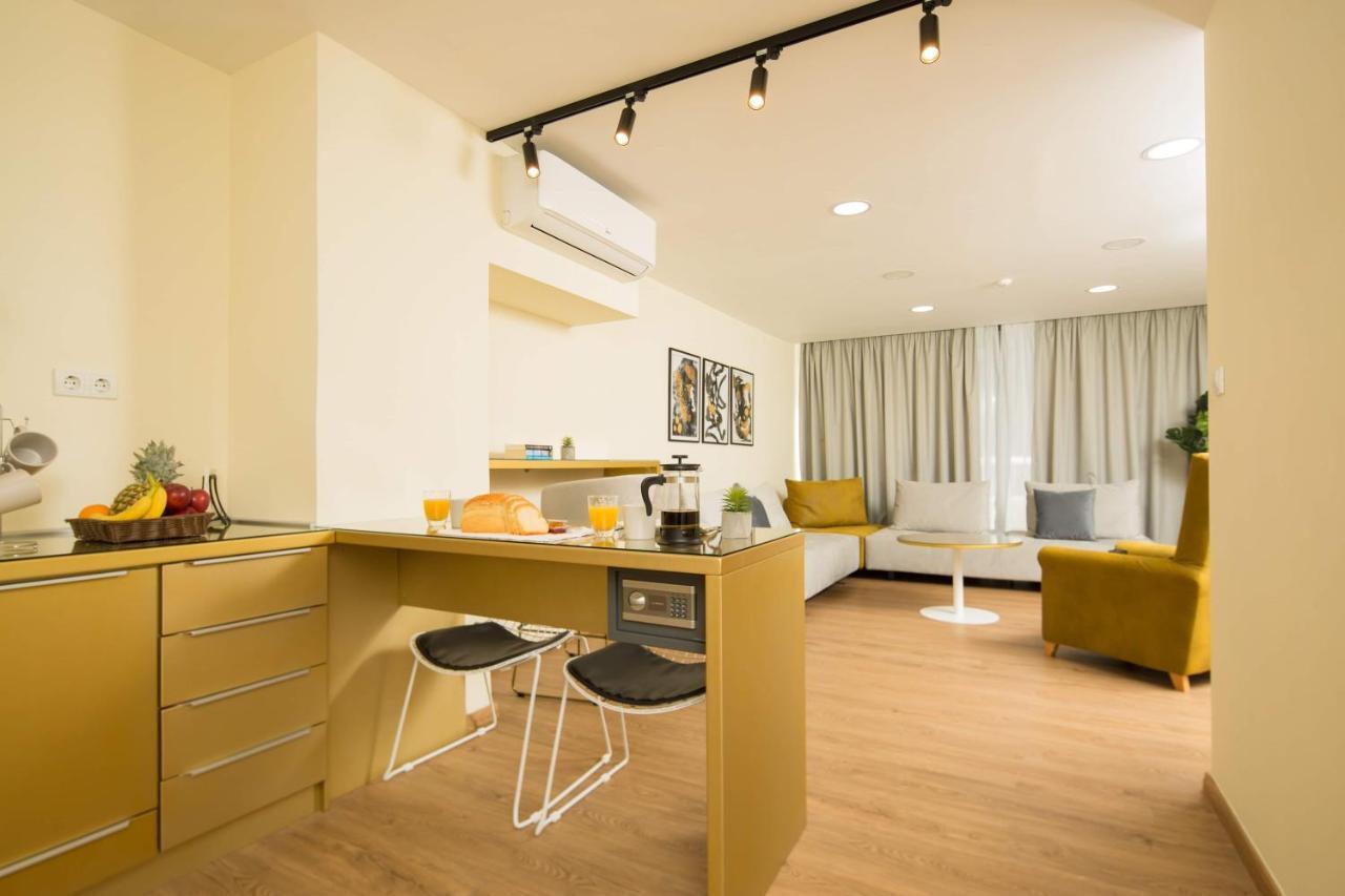 Отель Suites@syngrou-fix 3*
