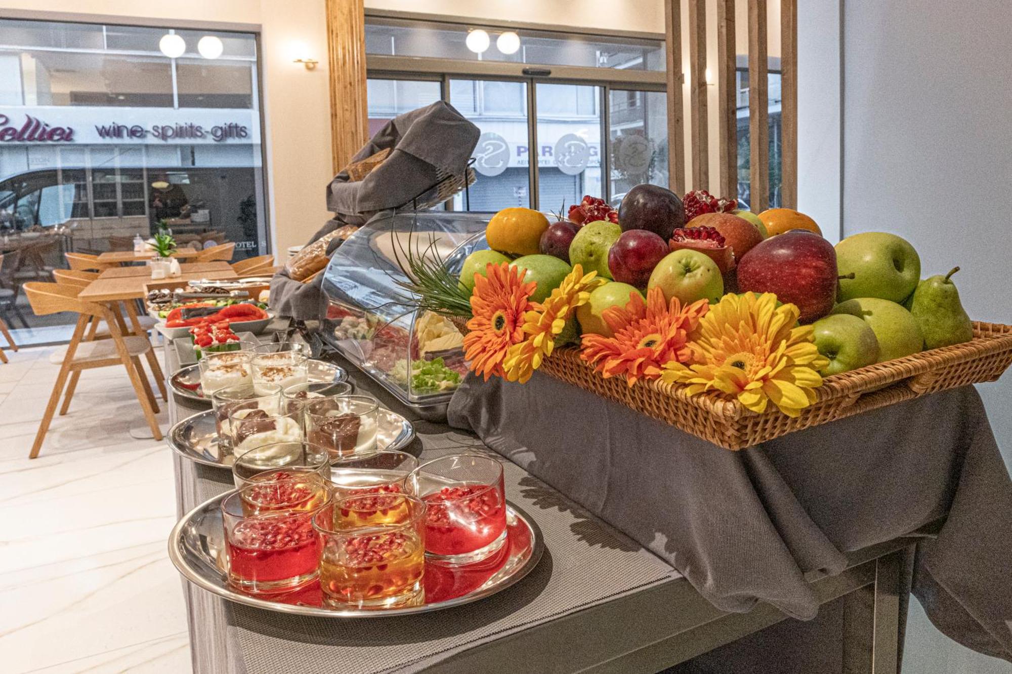 Hotel Suites@syngrou-fix