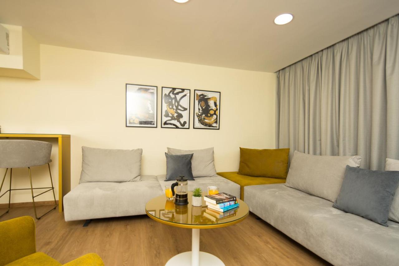 Hotel Suites@syngrou-fix